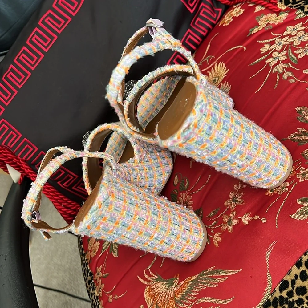 Brunch plans in pretty Kurt Geiger platforms 🌷 - Picture 6 of 11